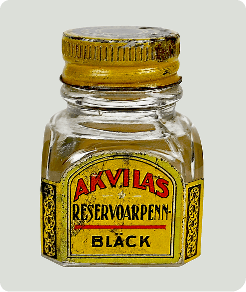 Photograph of an old Akvila bottle.